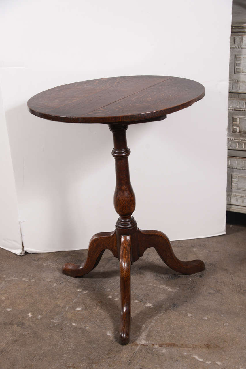 19th Century Oak Tilt Top Round Table, circa 1840