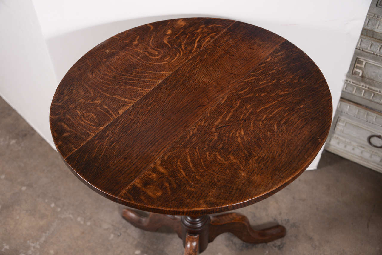 19th Century Oak Tilt Top Round Table In Excellent Condition In Houston, TX