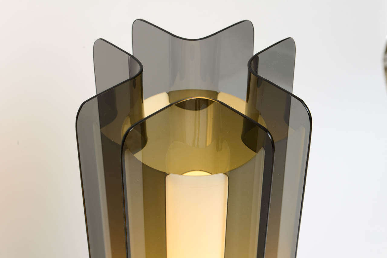 Exceptional Smoked Lucite Tower Table Lamps Modeline In Excellent Condition In Miami, FL