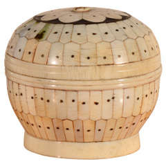 Southeast Asian Tiled and Lidded Circular Box 6