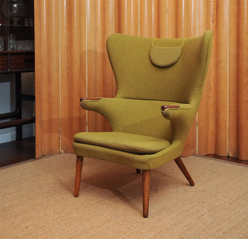 Rare and early wing chair designed by Hans Wegner. Very good original condition.