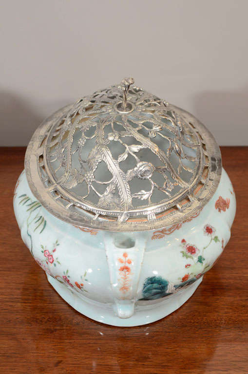 Porcelain A Rare Pair of Dublin George III Dish covers by John Lloyd 1760
