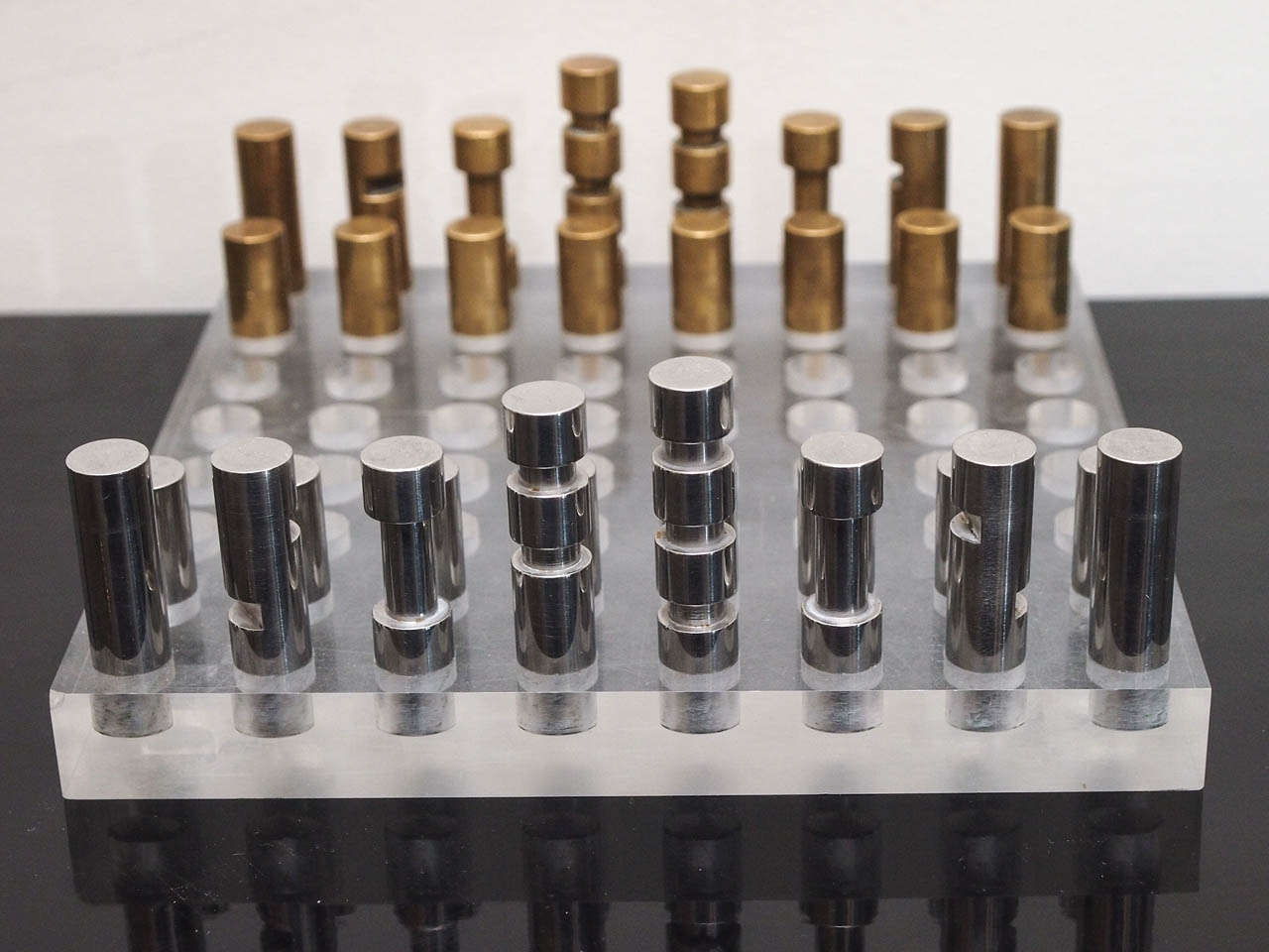 Italian Chess Set in Bronze, Nickel and Acrylic 1