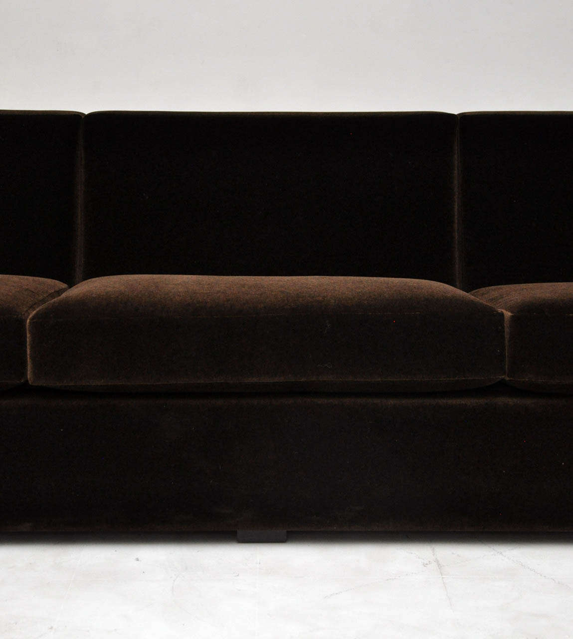 Mid-Century Modern Dunbar Sofa - Edward Wormley