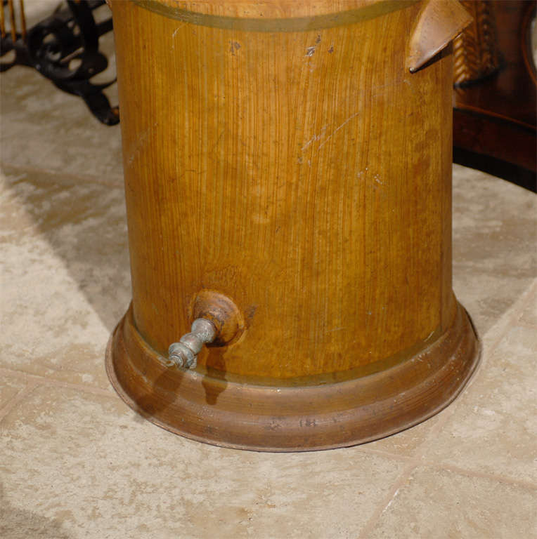 Tôle Jumbo 20th Century Faux Bois Tole Water Urn For Sale