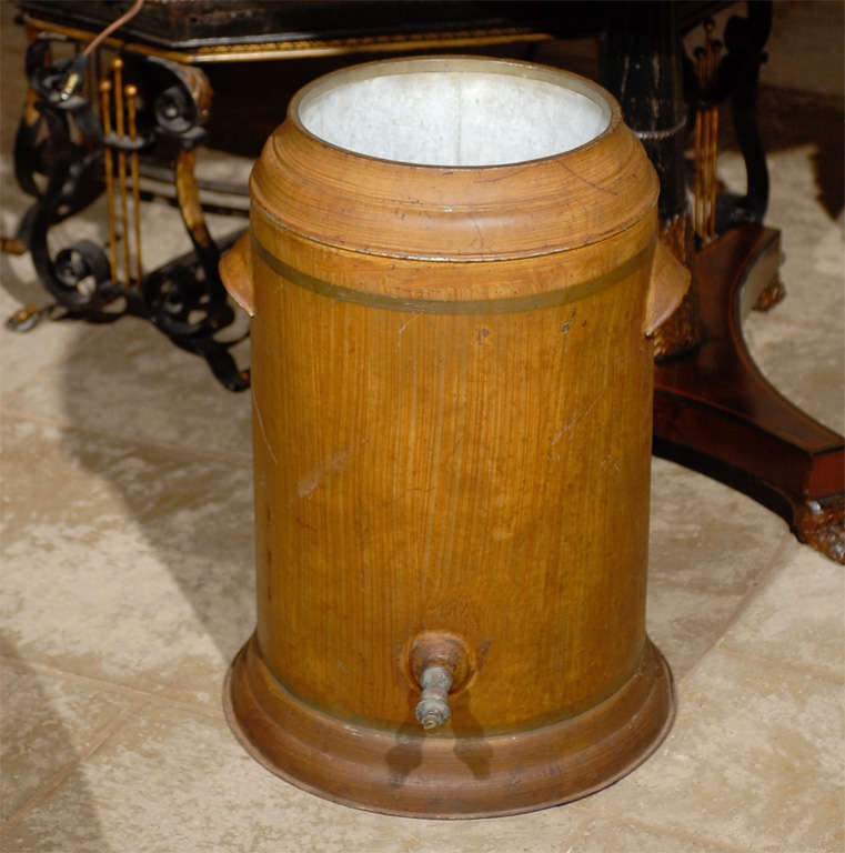 Jumbo 20th Century Faux Bois Tole Water Urn For Sale 2