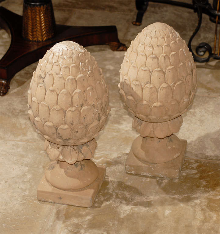Pair of 20th Century Stone Pineapple Garden Statues / Ornaments 3