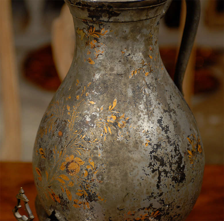 Metal Jumbo Early 19th Century English Coffee Urn in Original Finish