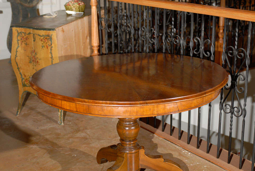 Louis Philippe French Round Walnut Pedestal Table