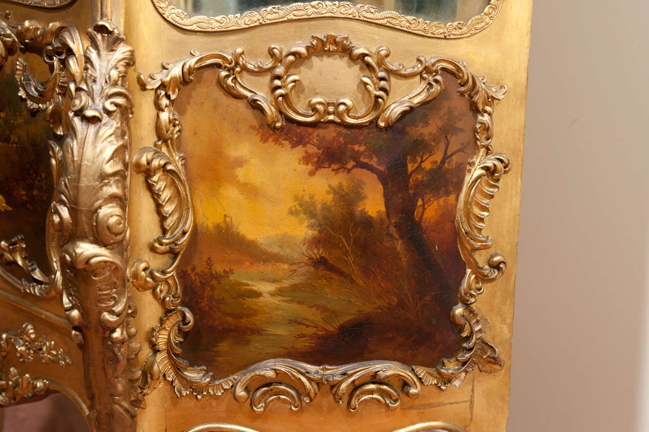 19th century Louis XV style gilded vitrine 3
