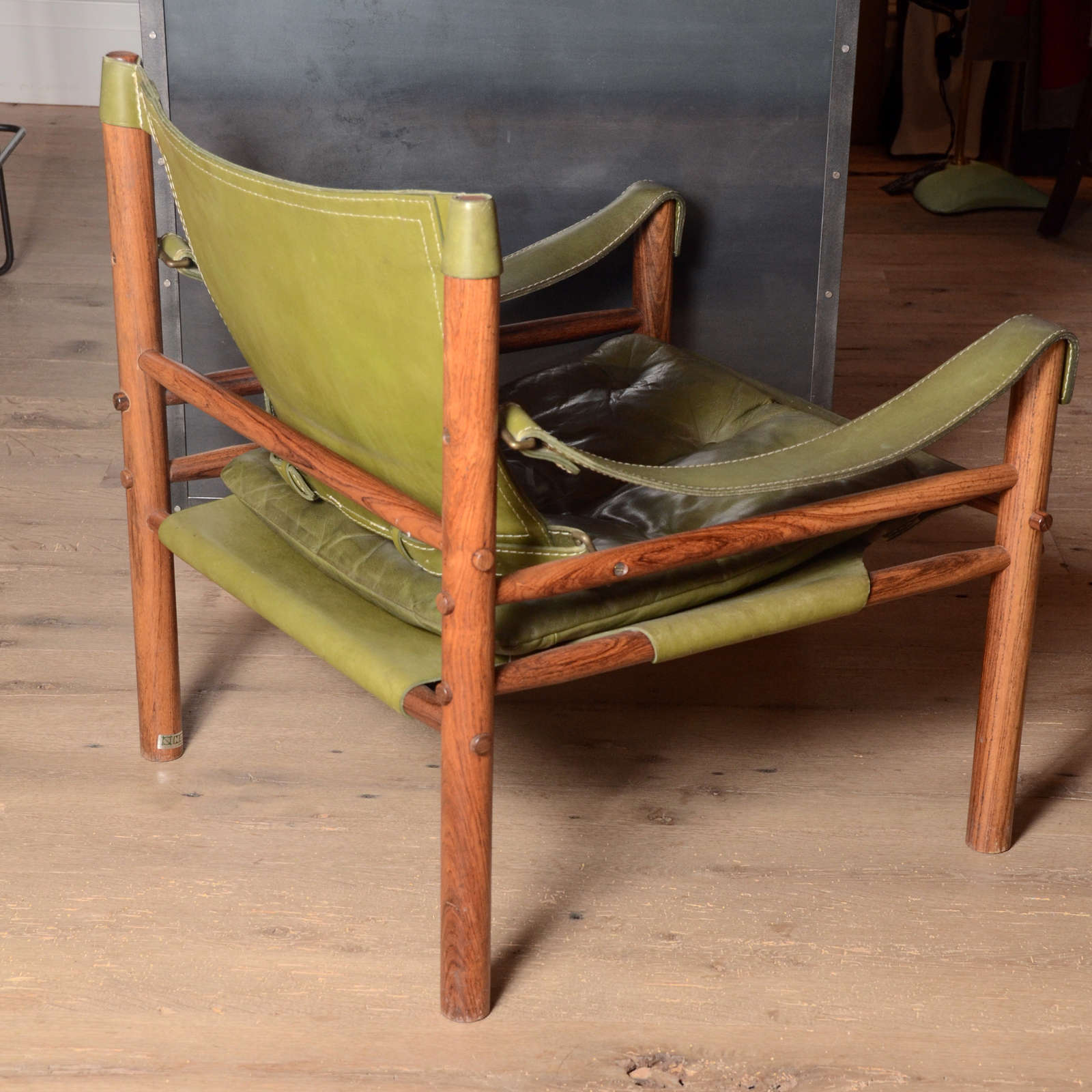 20th Century Pair of Mid-Century Arne Norell Safari chairs