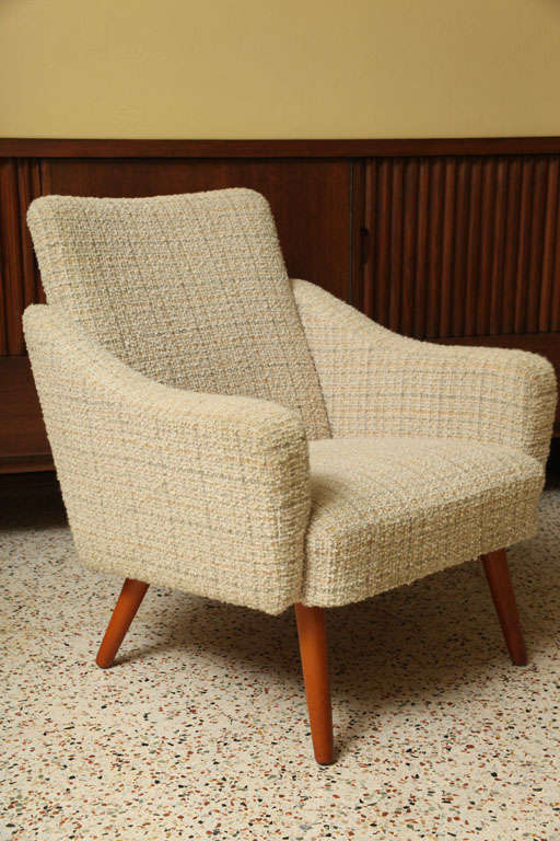 Shaply Scandinavian Armchair in Boucle by Norsk In Good Condition In Miami, FL