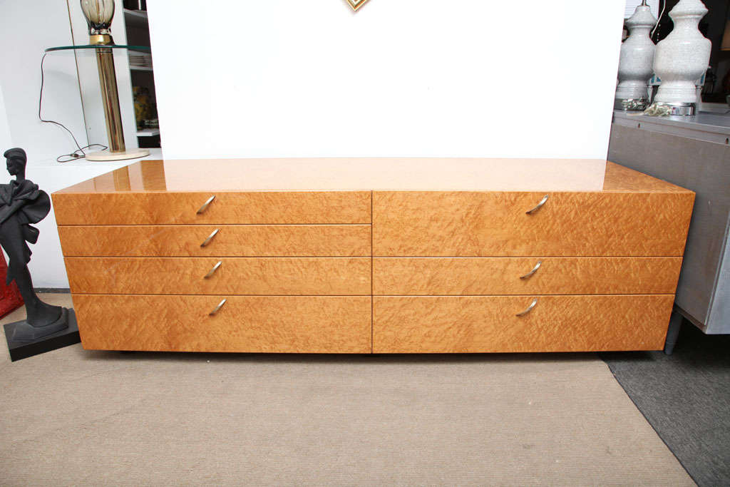 1970s sideboard designed by Giovanni Offredi for Saporiti, Italy. Beautifully finish in back. Can be used as a low divider and strong enough to sit on it 
Very heavy the 