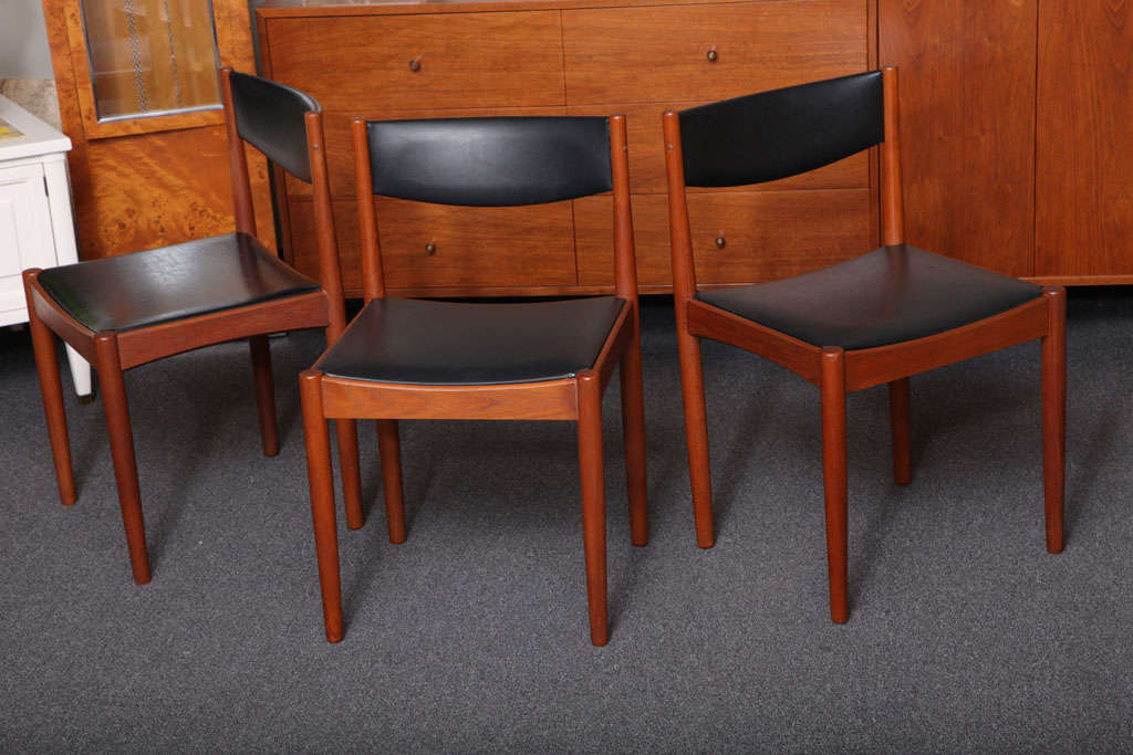 SIX Smart Danish Teak Dining Chairs Frem Rojle In Good Condition In Miami, FL