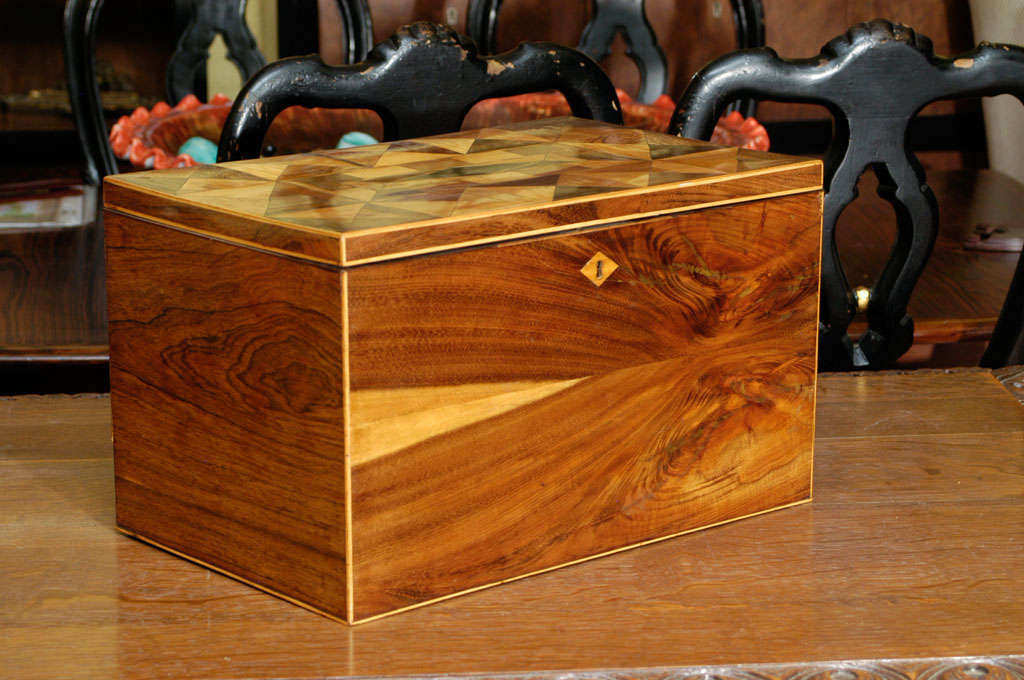 English Hinged Inlaid Box In Good Condition For Sale In Washington, DC