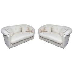Paar Loveseats aus Rohseide mit Chromsockel, USA, 1970er Jahre