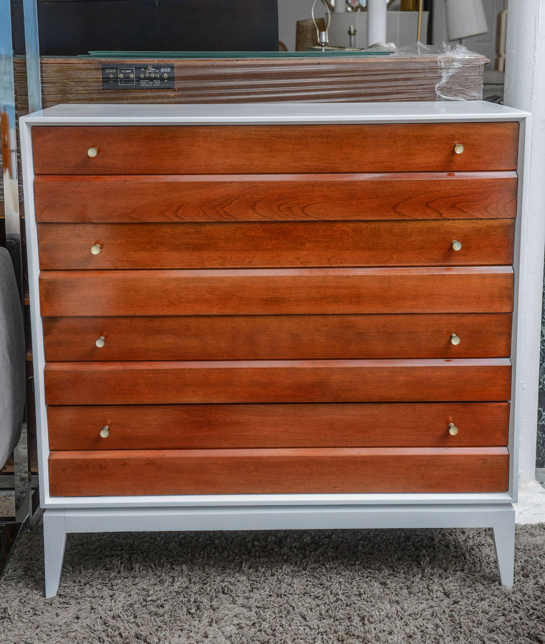 American Heywood Wakefield Dresser with White Lacquer, 1960s, USA Walnut