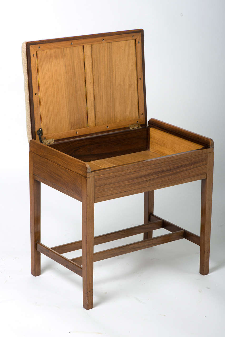 British Edward Barnsley walnut piano stool, England circa 1949 For Sale