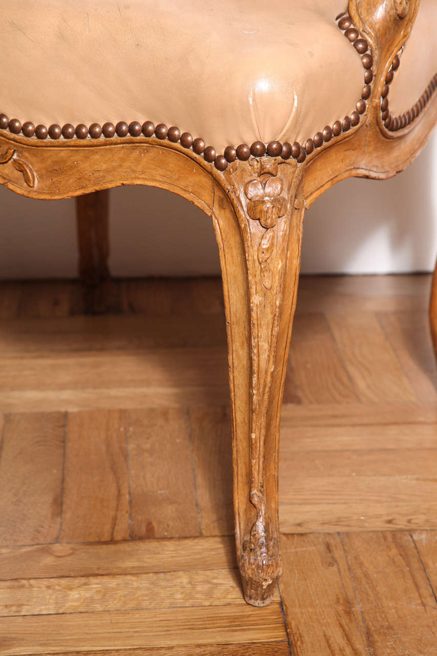 A Pair of Louis XV Carved Beechwood Fauteuils. France c. 1750 For Sale 1