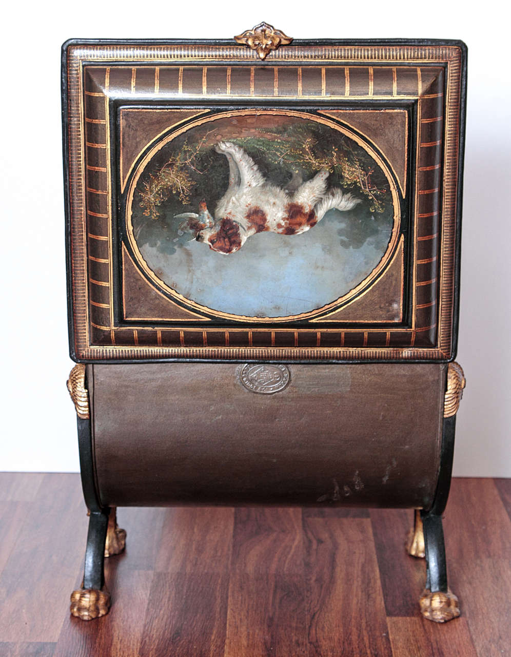 19th c  English coal hod by Henry Loveridge and company London In Excellent Condition For Sale In Dallas, TX