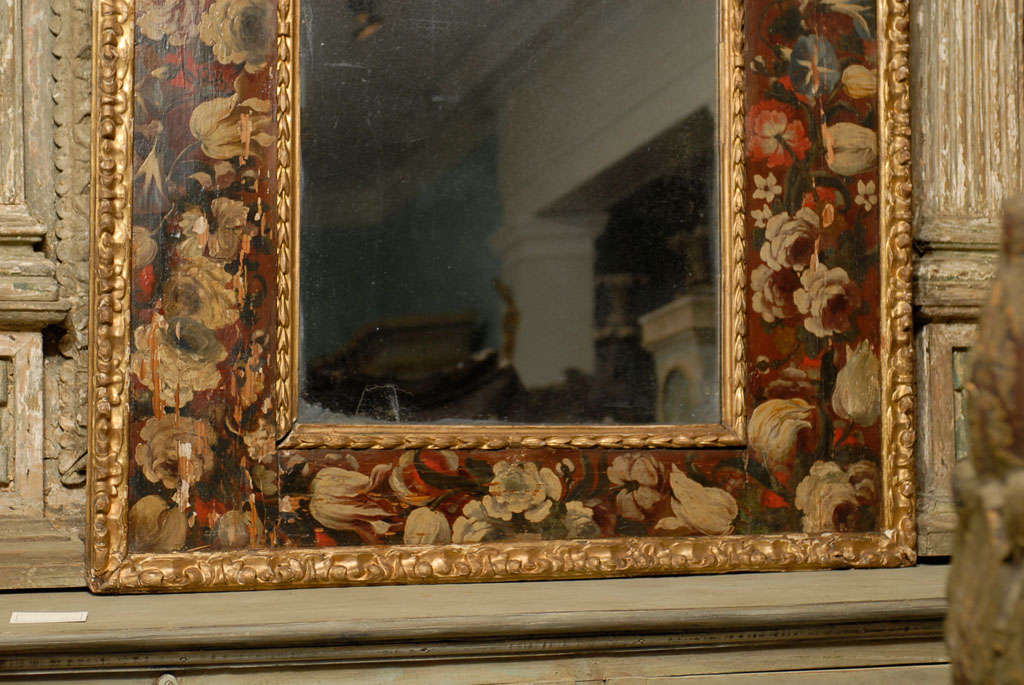 Early 18th Century Painted Mirror In Good Condition In Atlanta, GA