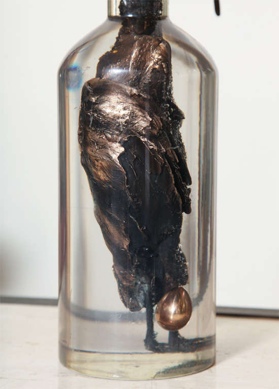 Valeriano Trubbiani - Oiseau dans une bouteille - Sculpture signée en vente 1