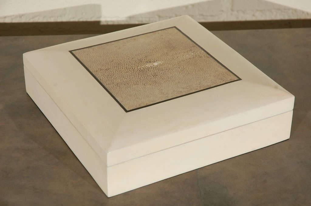 Lidded Box in Dyed Parchment & Shagreen with Ivory