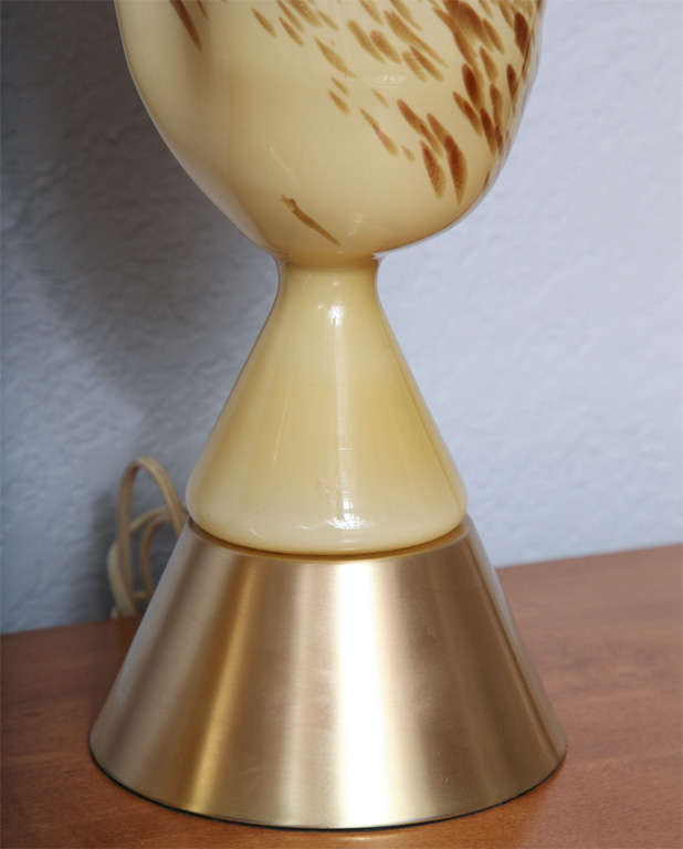 Pair of Rare Murano Glass Handkerchief Lamps on Brass Base, 1950's 1