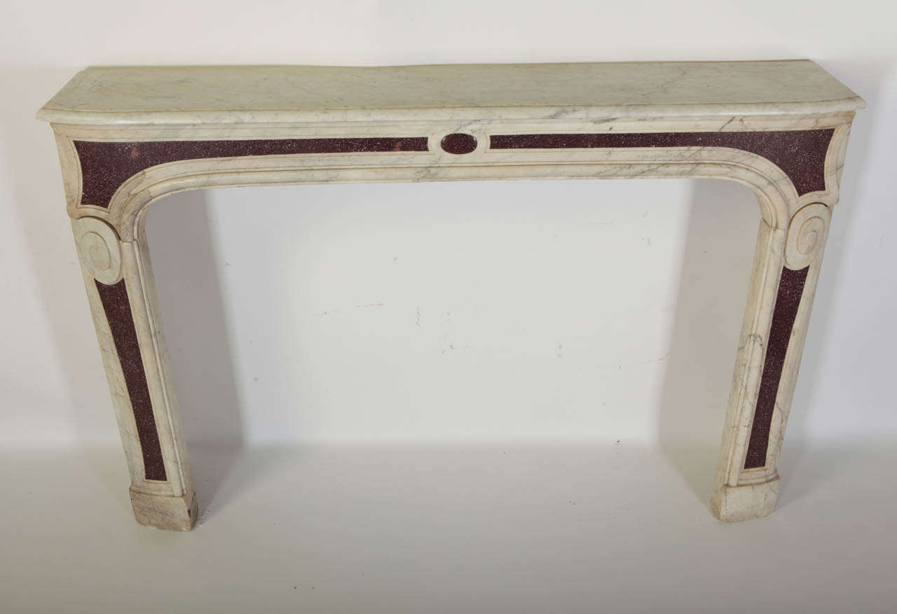 18th Century Louis XVI French White Marble Fireplace with Porphyry Insert In Good Condition In Rome, IT