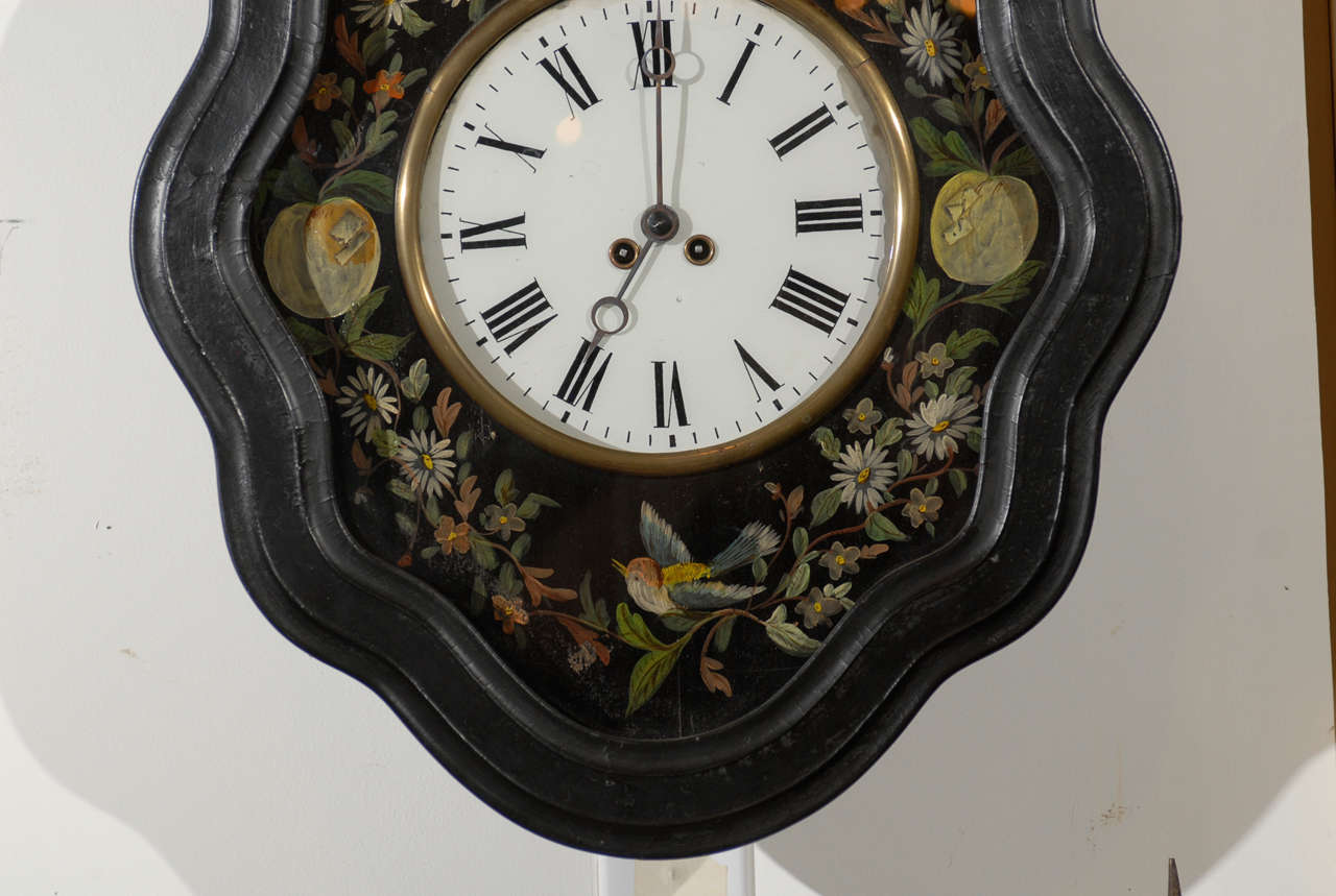 Oeil de Boeuf (Eye of the Bull) Painted Clock with Birds, Fruit, and Flowers In Excellent Condition In Atlanta, GA