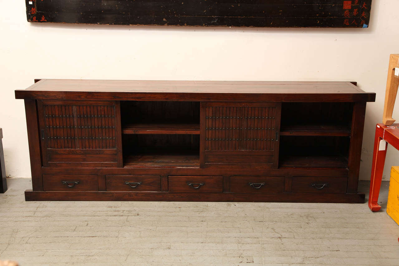 Japanese Style Elmwood Mizuya Dansu Buffet with Sliding Doors and Drawers In Good Condition In Yonkers, NY