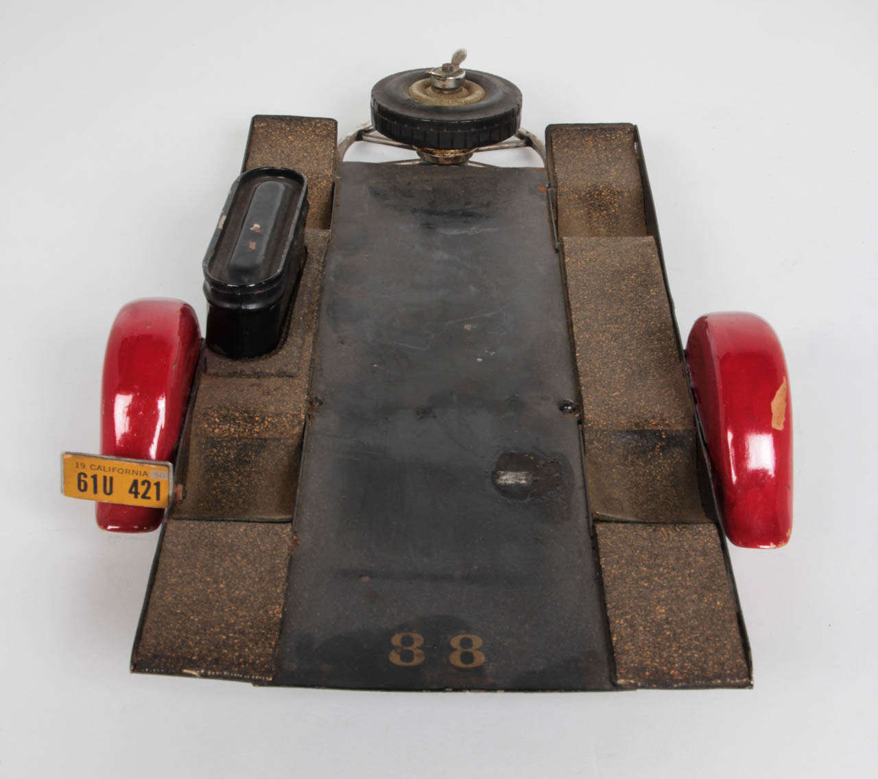 Steel Ohlsson & Rice Rare Streamline American Art Deco Tether Race Car Model No. 88 with Trailer circa 1950 For Sale