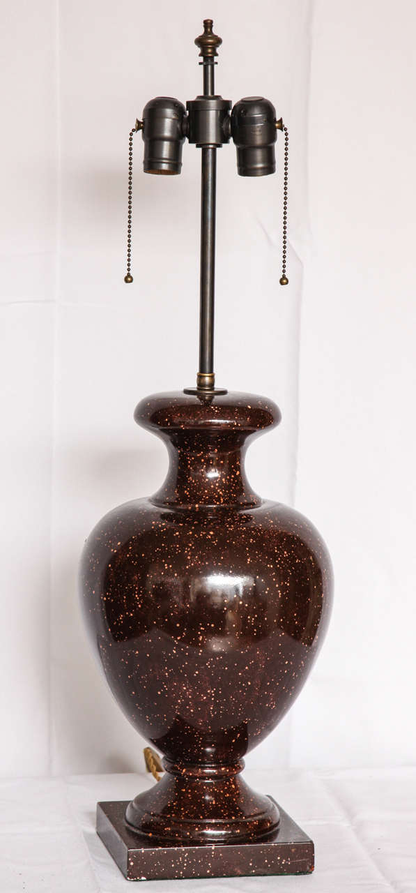 Continental Faux Porphyry Lamp In Good Condition For Sale In New York, NY