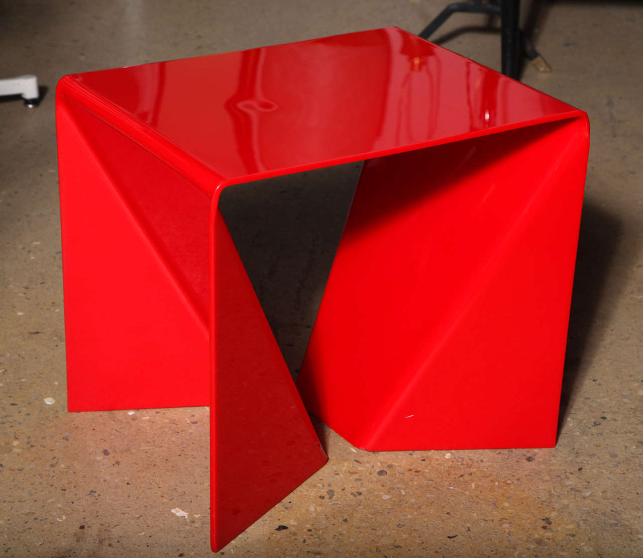 small red table
