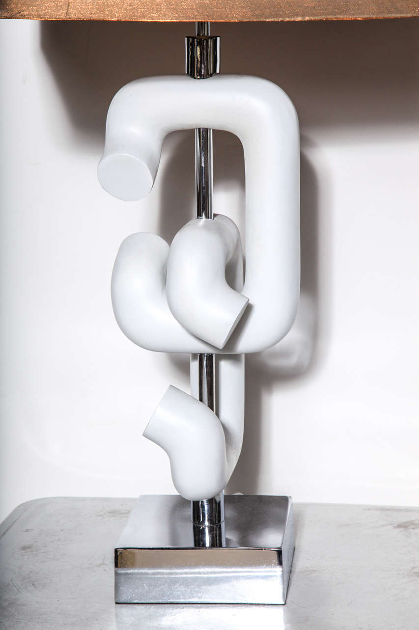 Minimalist Robert Sonneman Interlocking White Enamel & Chrome Sculpture Table Lamp, 1960s 