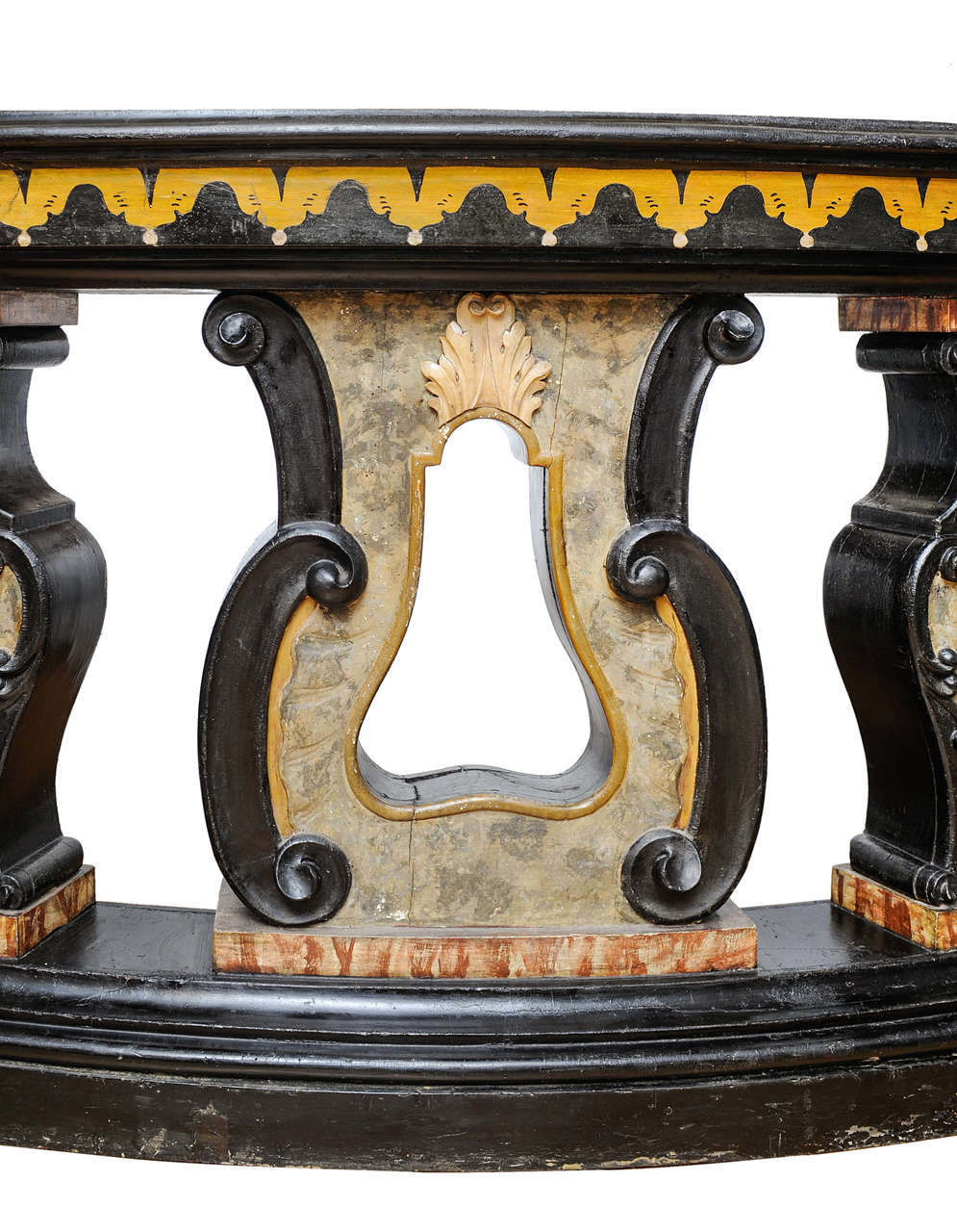 18th Century Italian Carved and Painted Semicircle Banister For Sale 1