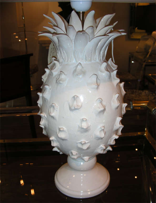 French A pineapple ceramic lamp