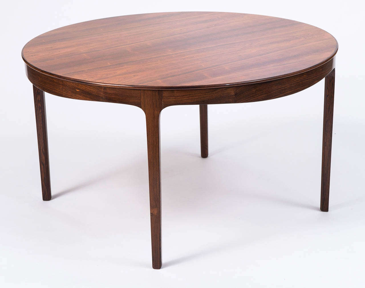 Ole Wanscher circular rosewood coffee table, Denmark 1950