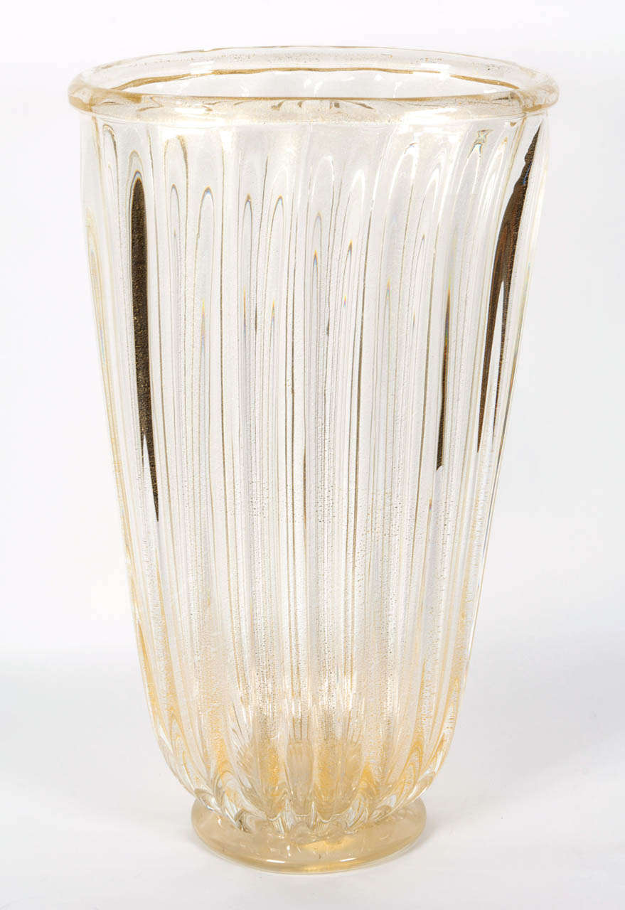 Rare extra large fluted glass bouquet vase with gold fleck inclusions by Barovier.