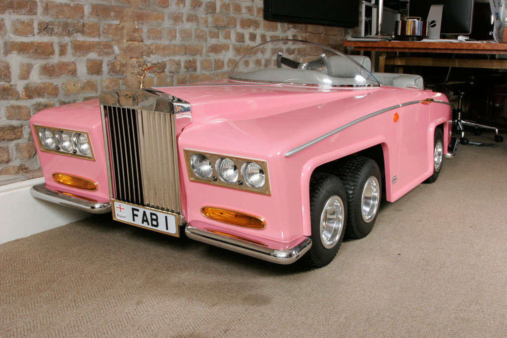 Model of Lady Penelope of Thunderbirds' FAB1 Rolls Royce For Sale 5