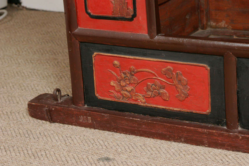 Chinese Bridal Sedan Chair In Good Condition For Sale In London, GB