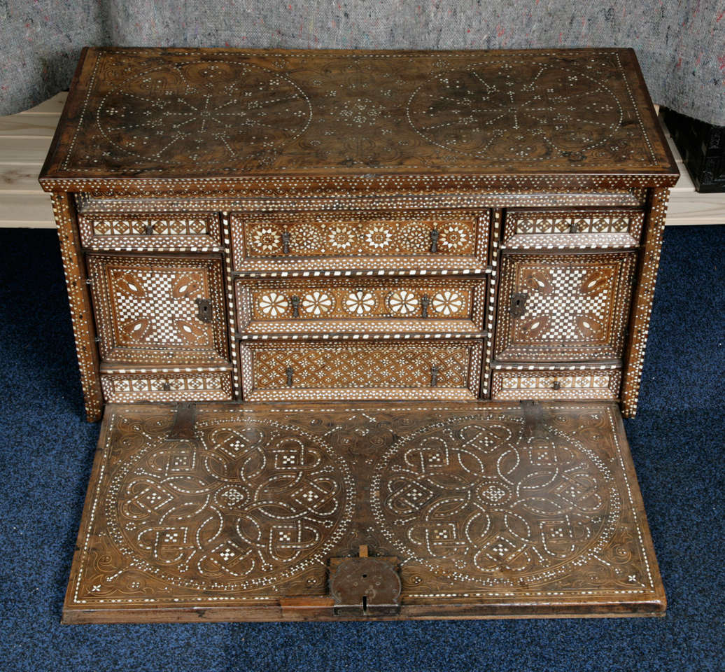 Spanish Vargueno 16th - 17th Century In Good Condition For Sale In London, GB