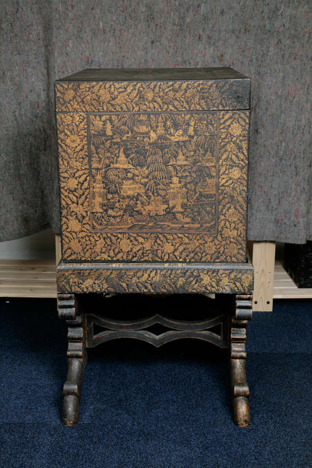 Bareilly lacquer chest with Chinoiserie decoration depicting buildongs amongst a garden scene.
Please note that the total height for this object is given below.