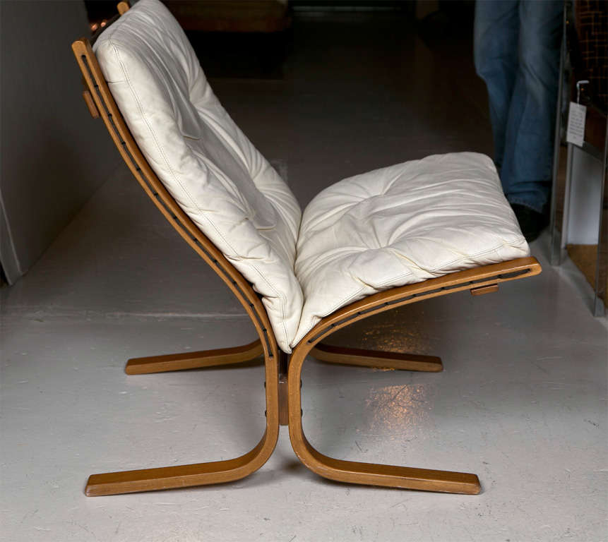 westnofa chair and ottoman