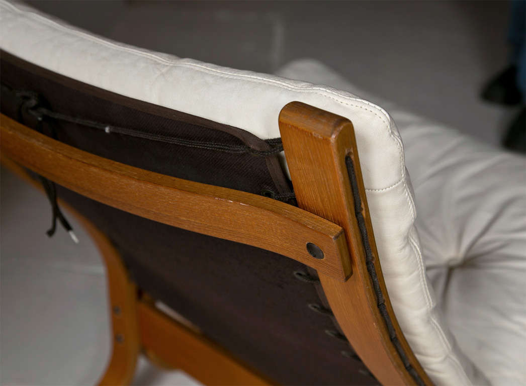 1960's Westnofa Siesta Chair and Ottoman In Excellent Condition In Stamford, CT
