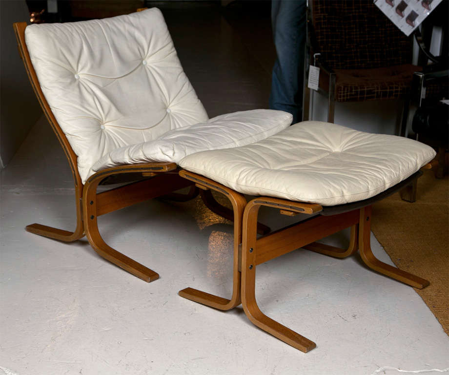 Mid-20th Century 1960's Westnofa Siesta Chair and Ottoman
