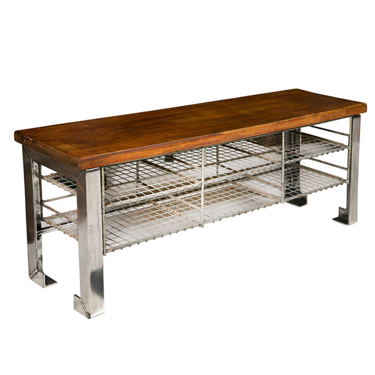 Slot bench
