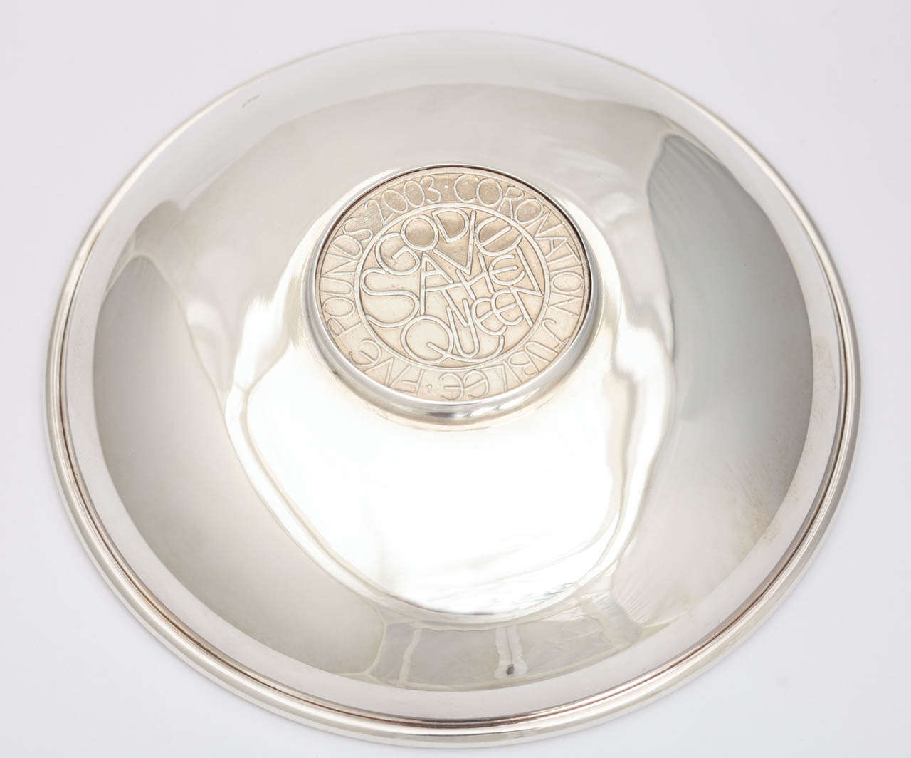 Bulgari Sterling Silver Queen Elizabeth II 50th Anniversary Commemorative Bowl For Sale 4