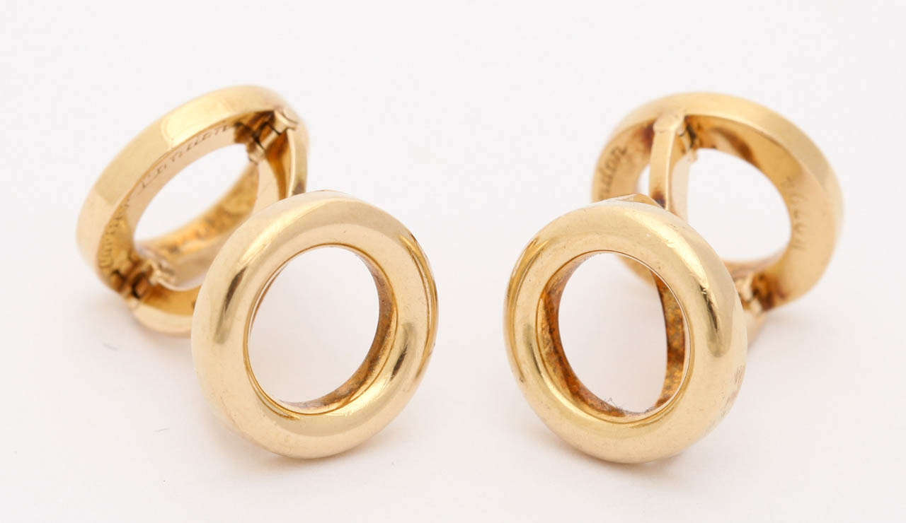 Rare Cartier Gold Hinged Circle Cufflinks In Excellent Condition In New York, NY