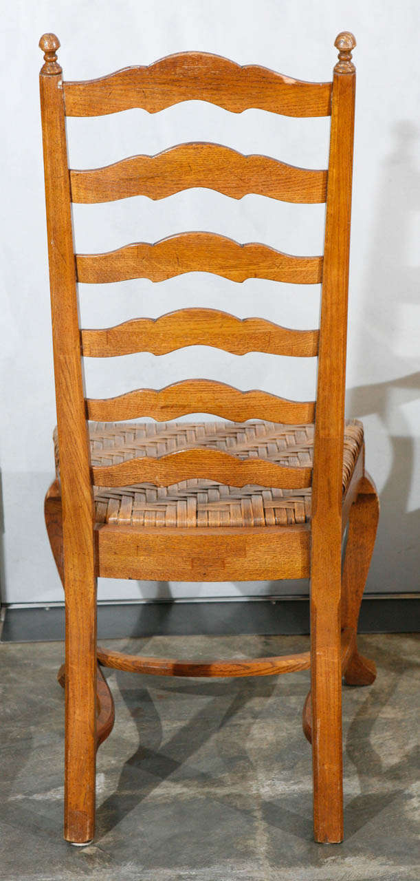 Country Set of 6 Ladder Back Oak Dining Chairs For Sale